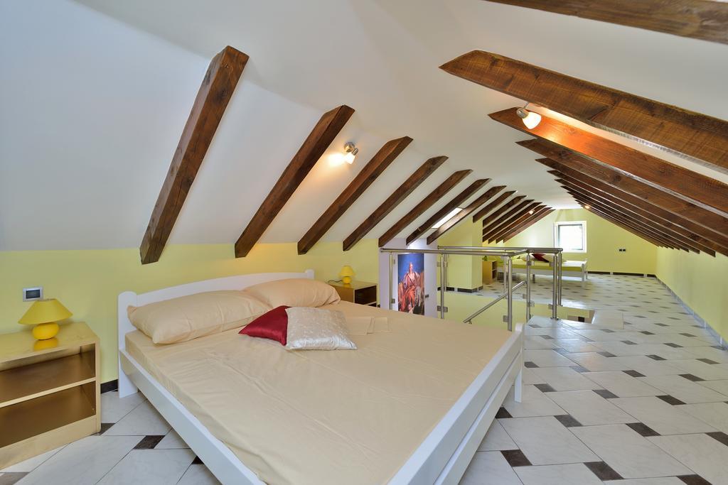 Apartments Carpe Diem Novigrad  Oda fotoğraf