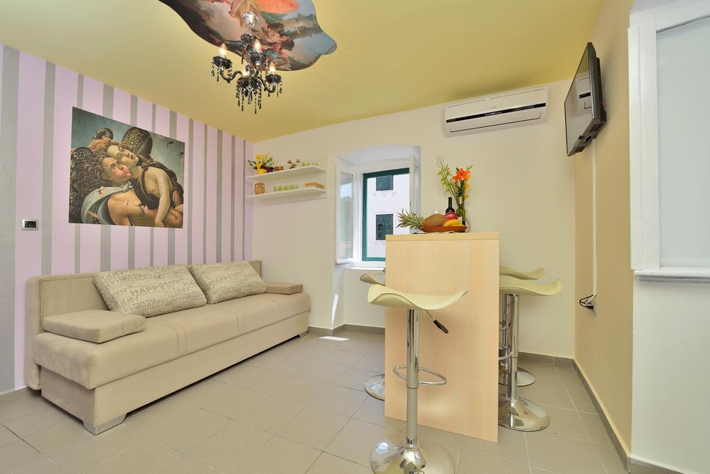 Apartments Carpe Diem Novigrad  Oda fotoğraf